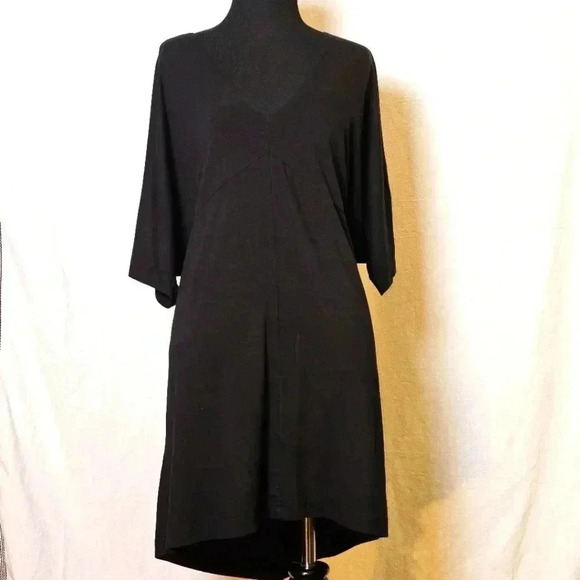 bryn Walker Dresses & Skirts - Bryn Walker V Neck Tie Back Sheath Black Dress Lagen Look SZ XS USA